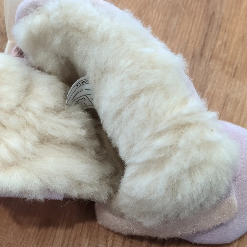 NWOT UGG Pink Kids Boots Size 2